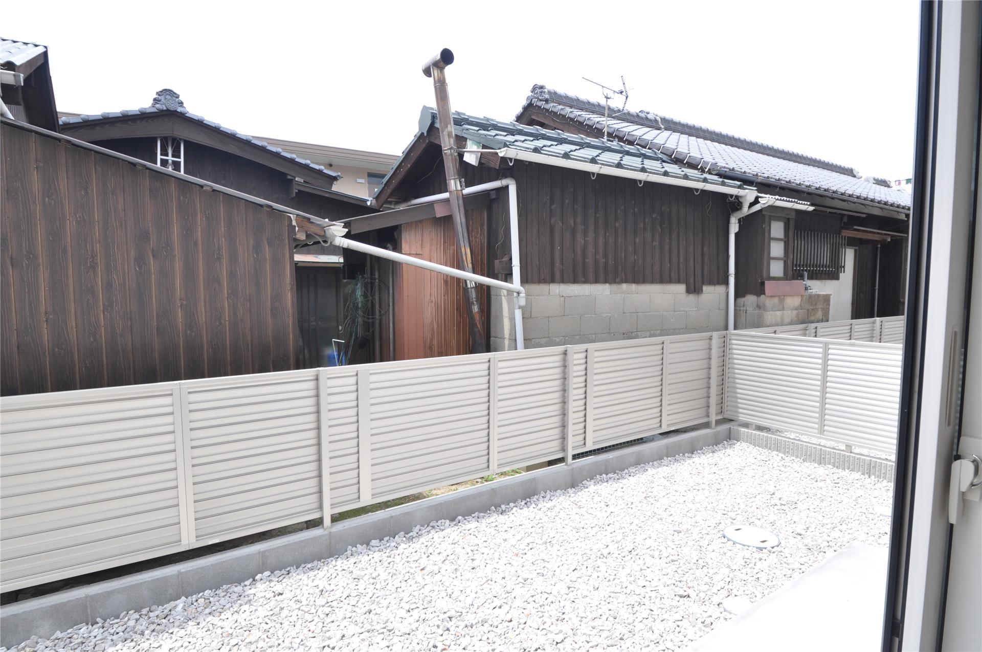 バルコニー　専用庭