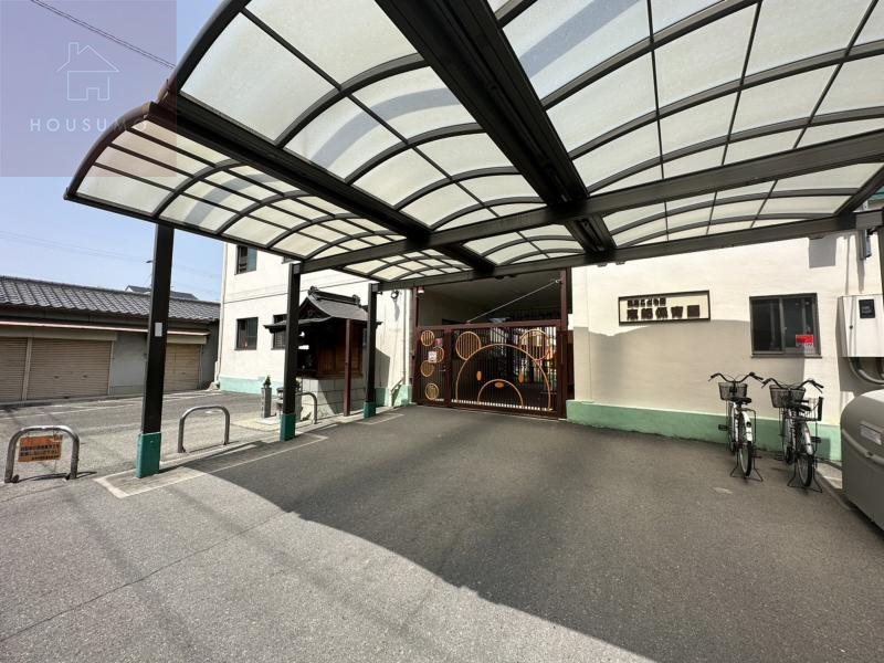 幼稚園・保育園　志紀保育園（幼稚園・保育園）まで572m