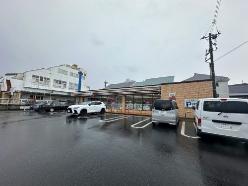 コンビニ　セブン-イレブン 八王子石川西店（コンビニ）まで450m