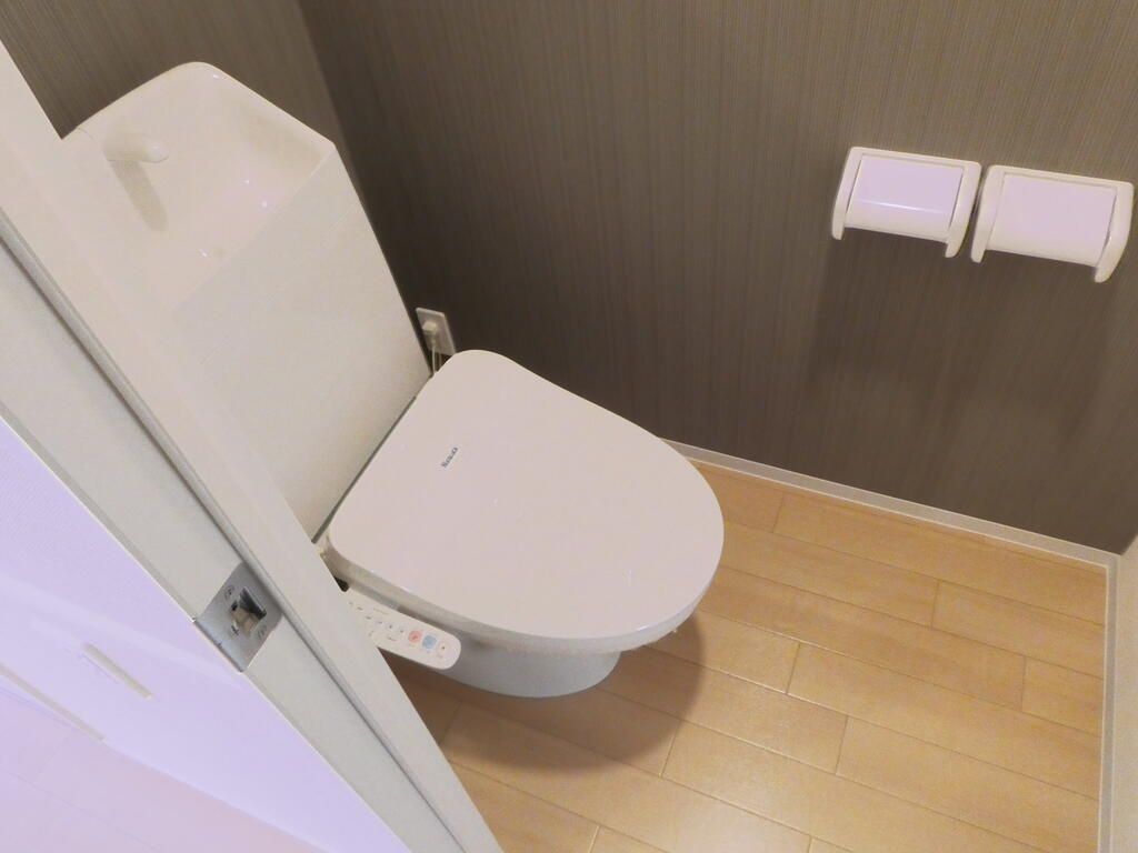 トイレ　内観写真・動画・パノラマは同物件同タイプ間取りのもの