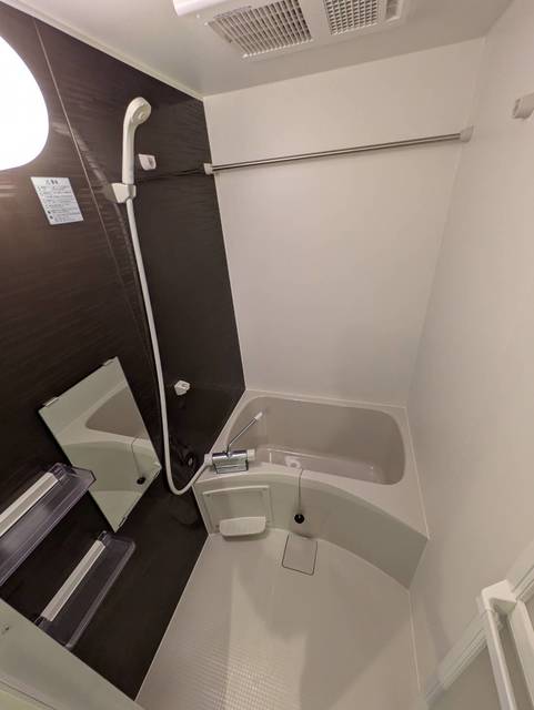 バス・シャワールーム　★同施工別建物の参考写真です★