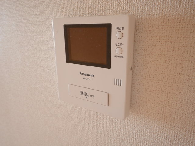 セキュリティ　★モニタ付インターホンで防犯面も安心です★