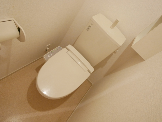 トイレ　★うれしい温水洗浄便座のトイレです★