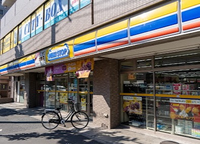 コンビニ　ミニストップ平和島店（コンビニ）まで345m