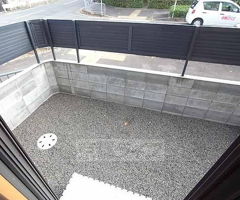 バルコニー　専用庭付き