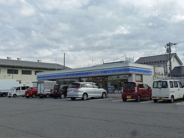 コンビニ　ローソン 長野西尾張部店（コンビニ）まで678m