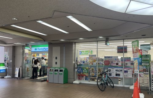 コンビニ　ファミリーマート あべのポンテ店（コンビニ）まで108m
