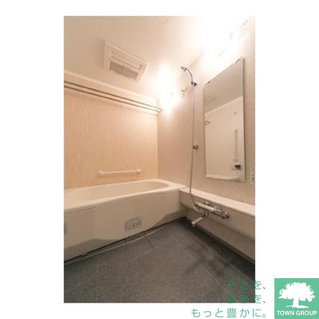 バス・シャワールーム　※写真は同タイプ住戸です。
