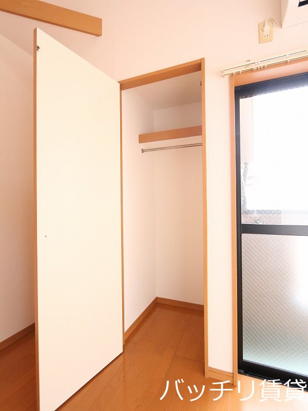 収納　同型タイプの為、現状を優先致します。