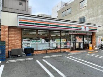 コンビニ　セブンイレブン 墨田緑4丁目店（コンビニ）まで331m