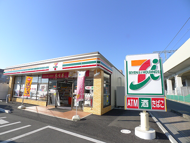 コンビニ　セブンイレブン 越谷宮本町1丁目店（コンビニ）まで200m