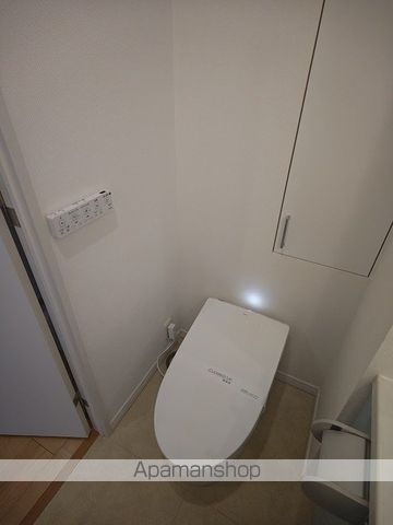 都営大江戸線 麻布十番駅 徒歩2分 9階建 築22年のトイレ写真