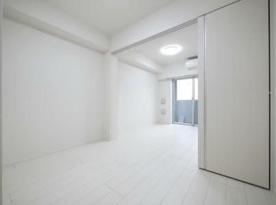 居室・リビング　5.9帖のきれいなDK。