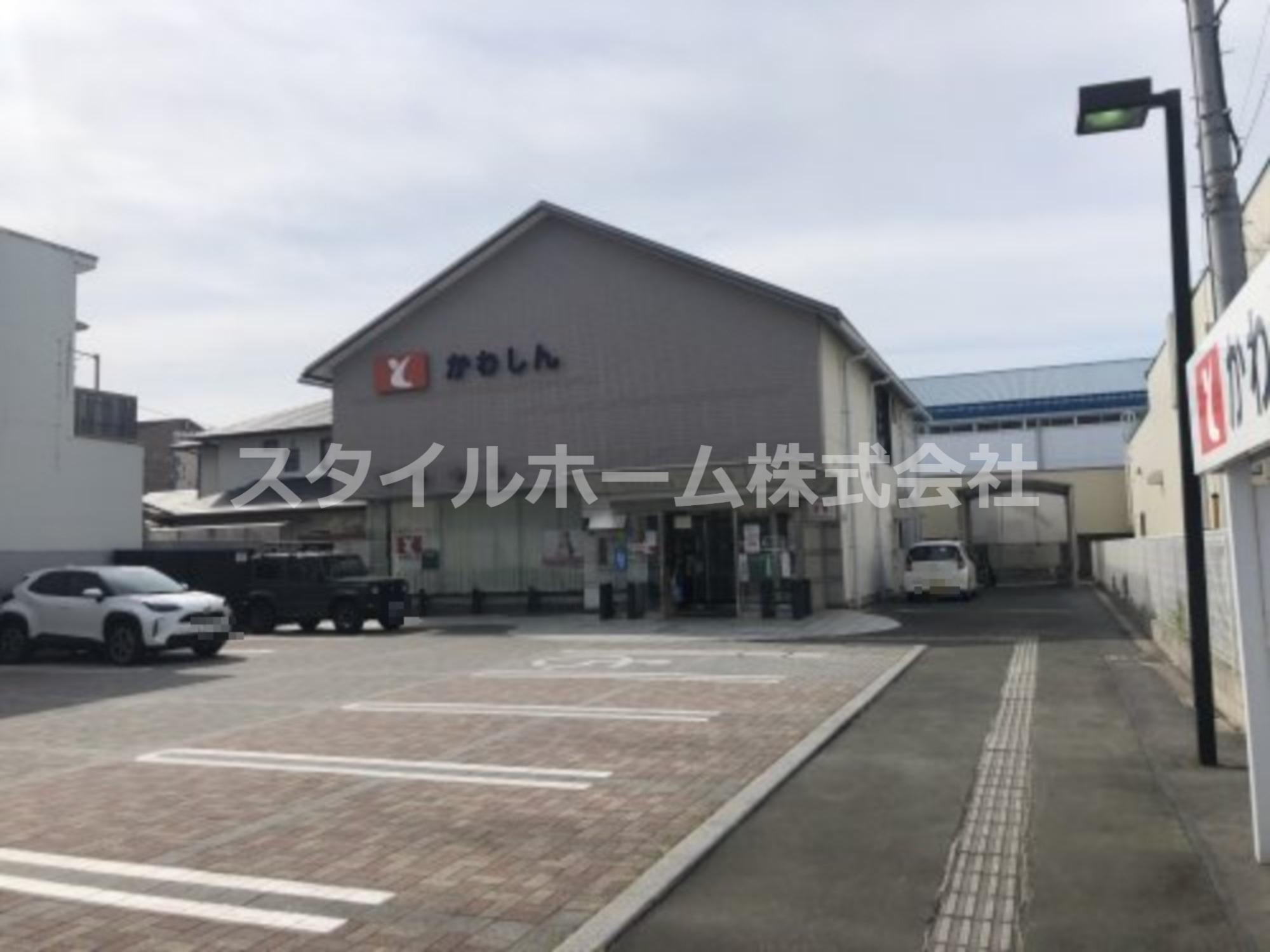 銀行　豊川信用金庫菰口支店（銀行）まで398m