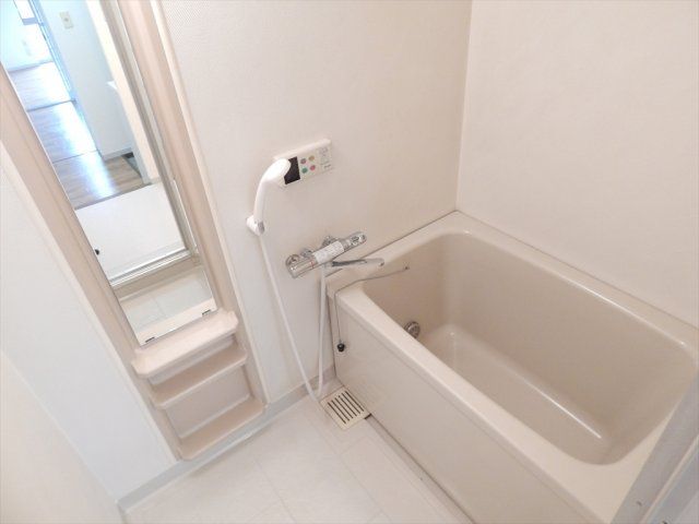クリスタル岩槻の風呂写真