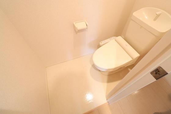 リヴェールEのトイレ写真