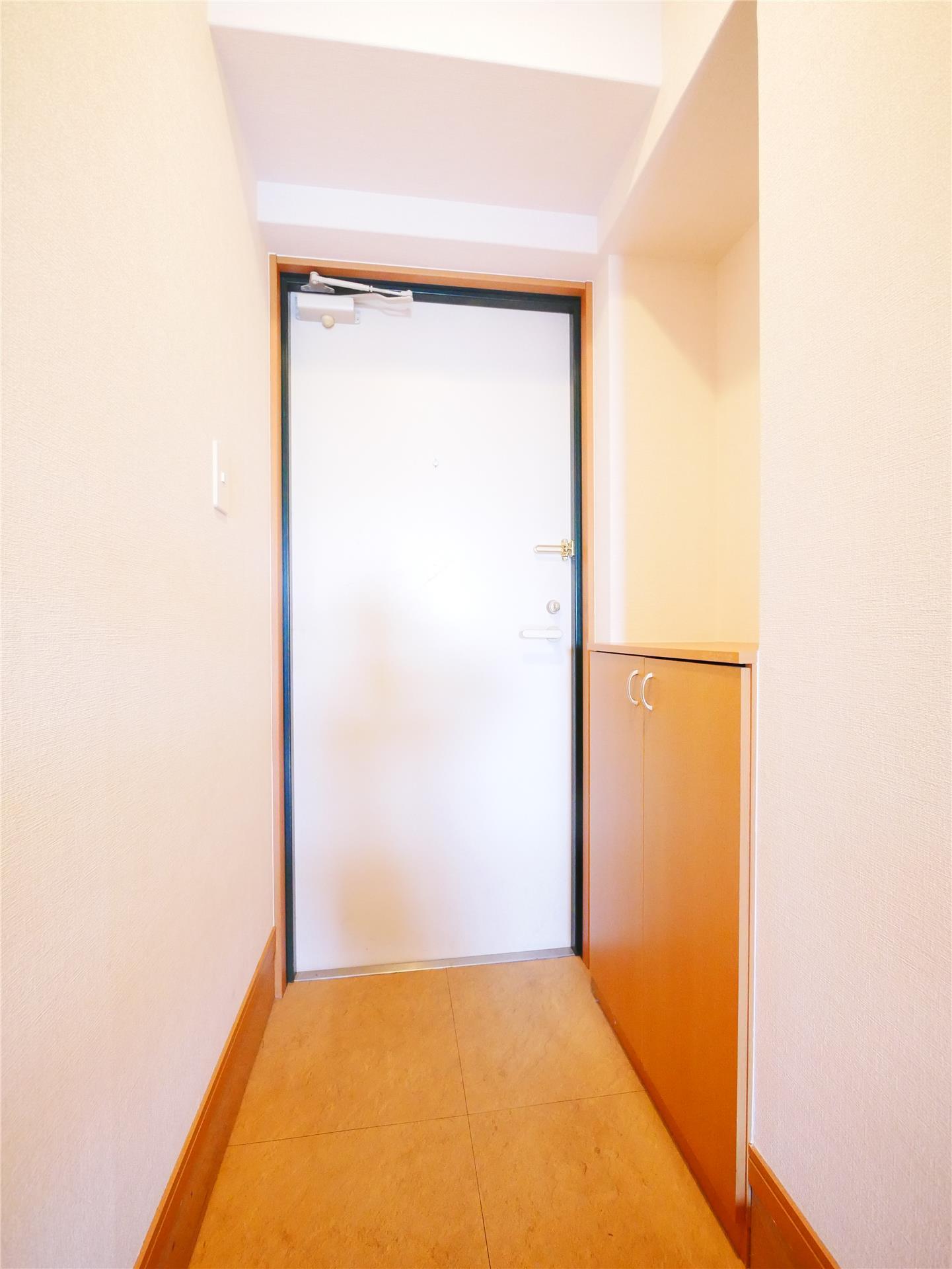 ミッドヒル本城の玄関写真