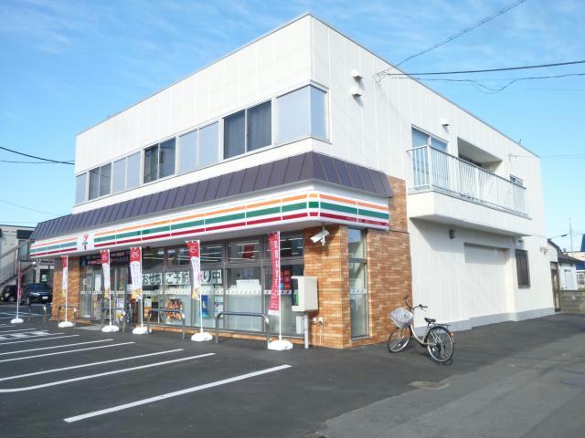 コンビニ　セブンイレブン千歳信濃2丁目店（コンビニ）まで611m