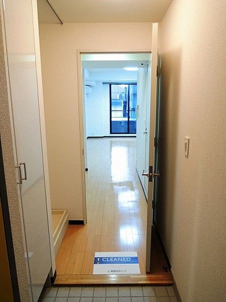 玄関　（別タイプ参考写真）コンフォリア大山  東京都板橋区大山町