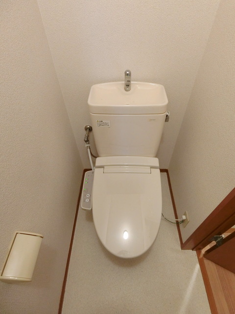 トイレ　★温水洗浄便座★