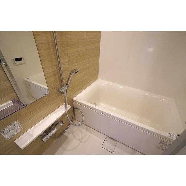 バス・シャワールーム　※写真は同タイプ住戸です。