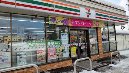 コンビニ　セブンイレブン札幌発寒8条店（コンビニ）まで604m