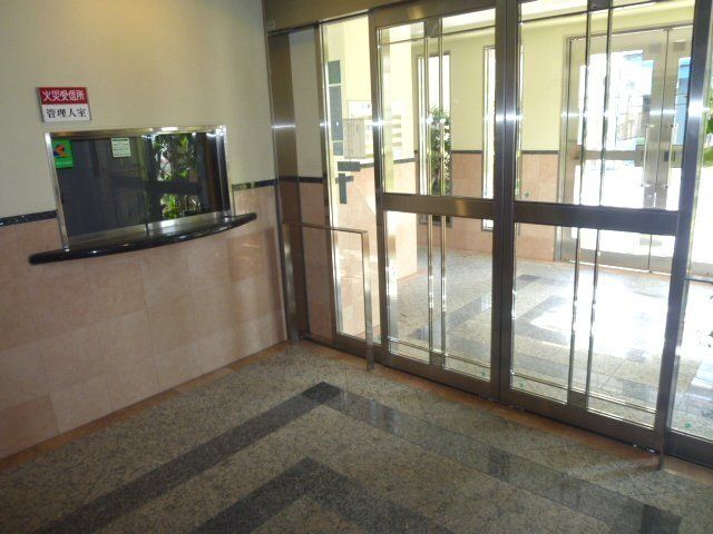 ＪＲおおさか東線 ＪＲ長瀬駅 徒歩5分 5階建 築25年の外観写真