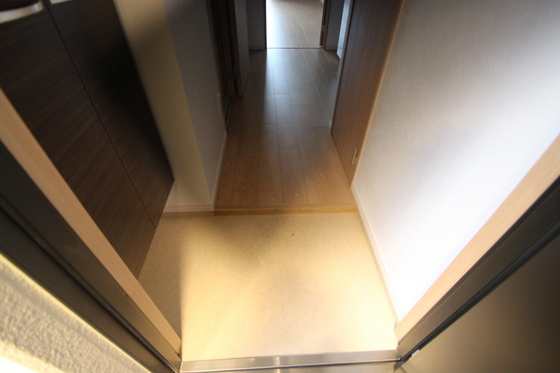 玄関　※別部屋の写真です