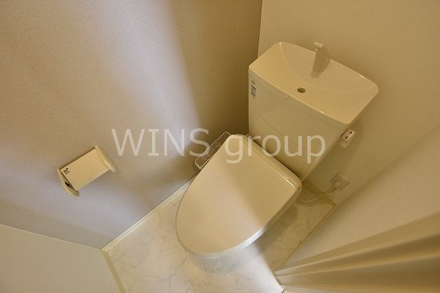 小田急線 経堂駅 徒歩8分 2階建 築7年のトイレ写真