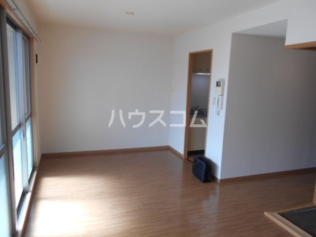 ルミエール花園の居間写真