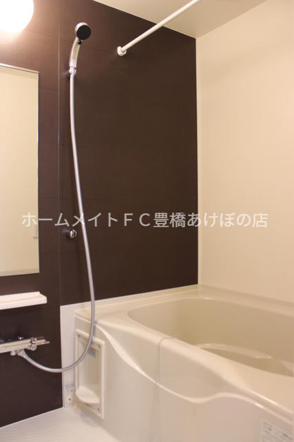 名鉄豊川線 諏訪町駅 徒歩11分 3階建 築8年の風呂写真