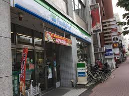 コンビニ　ファミリーマート大森山王一丁目店（コンビニ）まで260m