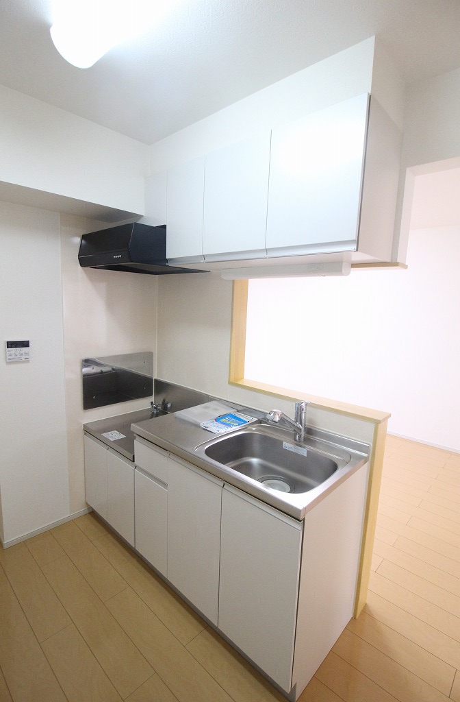 キッチン　別の部屋の写真です