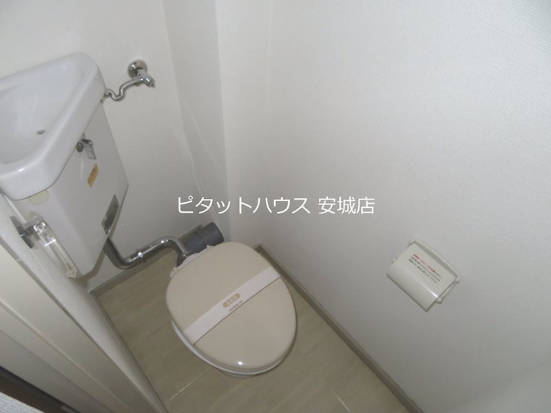 【レスト北新川のトイレ】