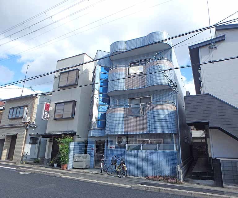 京都市左京区山端大塚町のマンションの建物外観