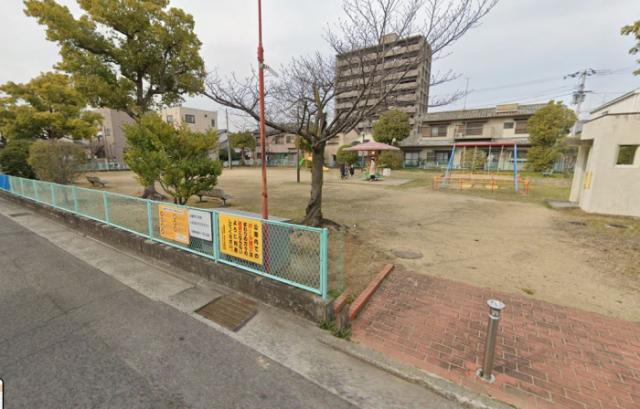 【高松市今里町のマンションの公園】