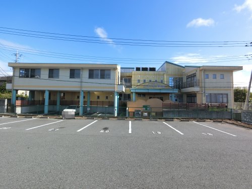 【富里市日吉台のアパートの幼稚園・保育園】