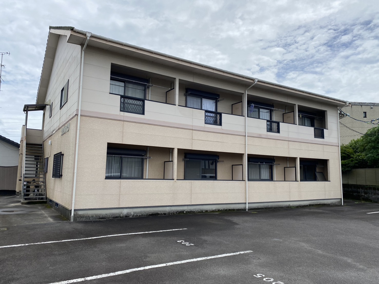 リヴハイツの建物外観