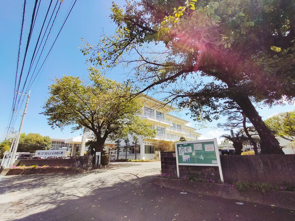 小学校　合志市立西合志南小学校（小学校）まで436m