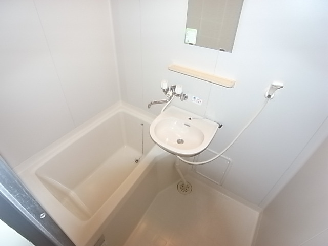 バス・シャワールーム　バスルーム