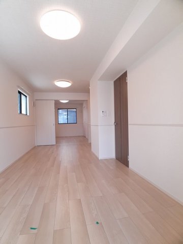 居室・リビング　ゆったり過ごせる居間です