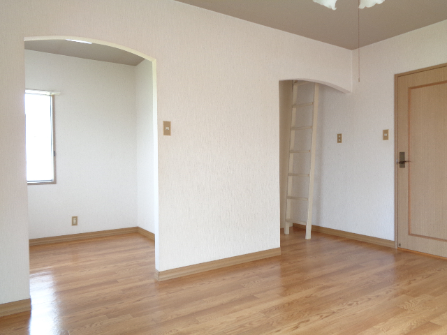 その他　１０帖洋室