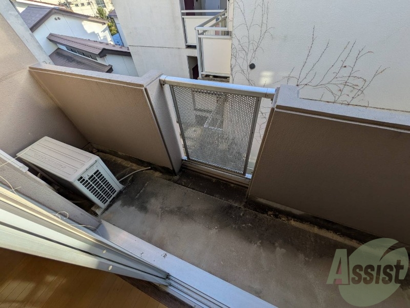 バルコニー　バルコニーも広さがありますので洗濯物も干しやすい