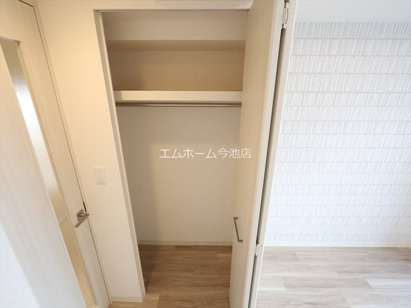 収納　クローゼット（収納スペース充実しています）