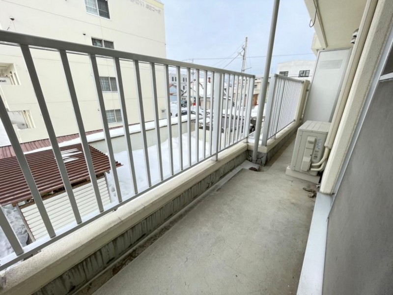 バルコニー　バルコニー