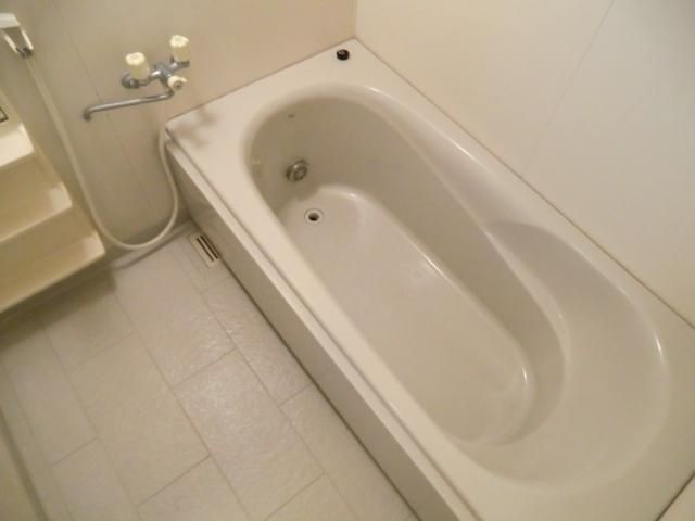 バス・シャワールーム　１坪追焚浴室