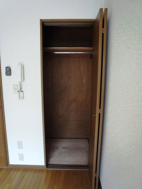 収納　クローゼット