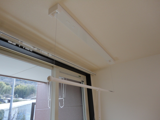 その他設備　室内物干（ＬＤＫ）