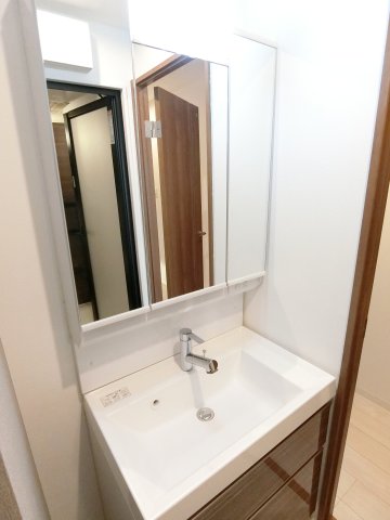 洗面設備　詳細は、RISUMO江坂本店→06-6155-7137まで♪