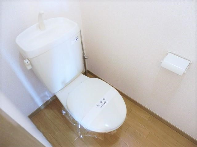 トイレ　清潔感のあるトイレです